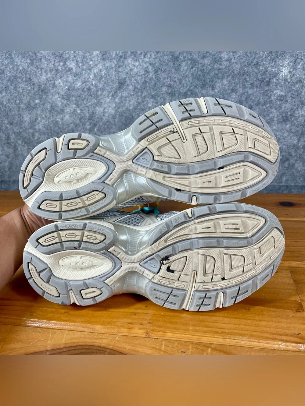 ASICS Gel-1130 Womens Size 8.5 Cloud Grey Oatmeal Running Shoes 1202A164-023 - Picture 15 of 16